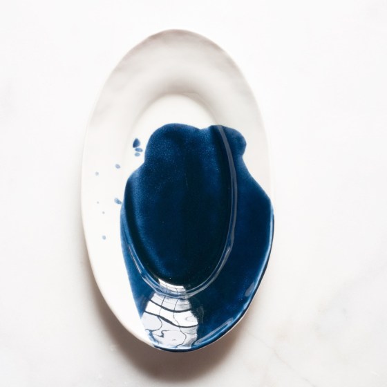 suite-one-studio-navy-splatter-platter_1024x1024
